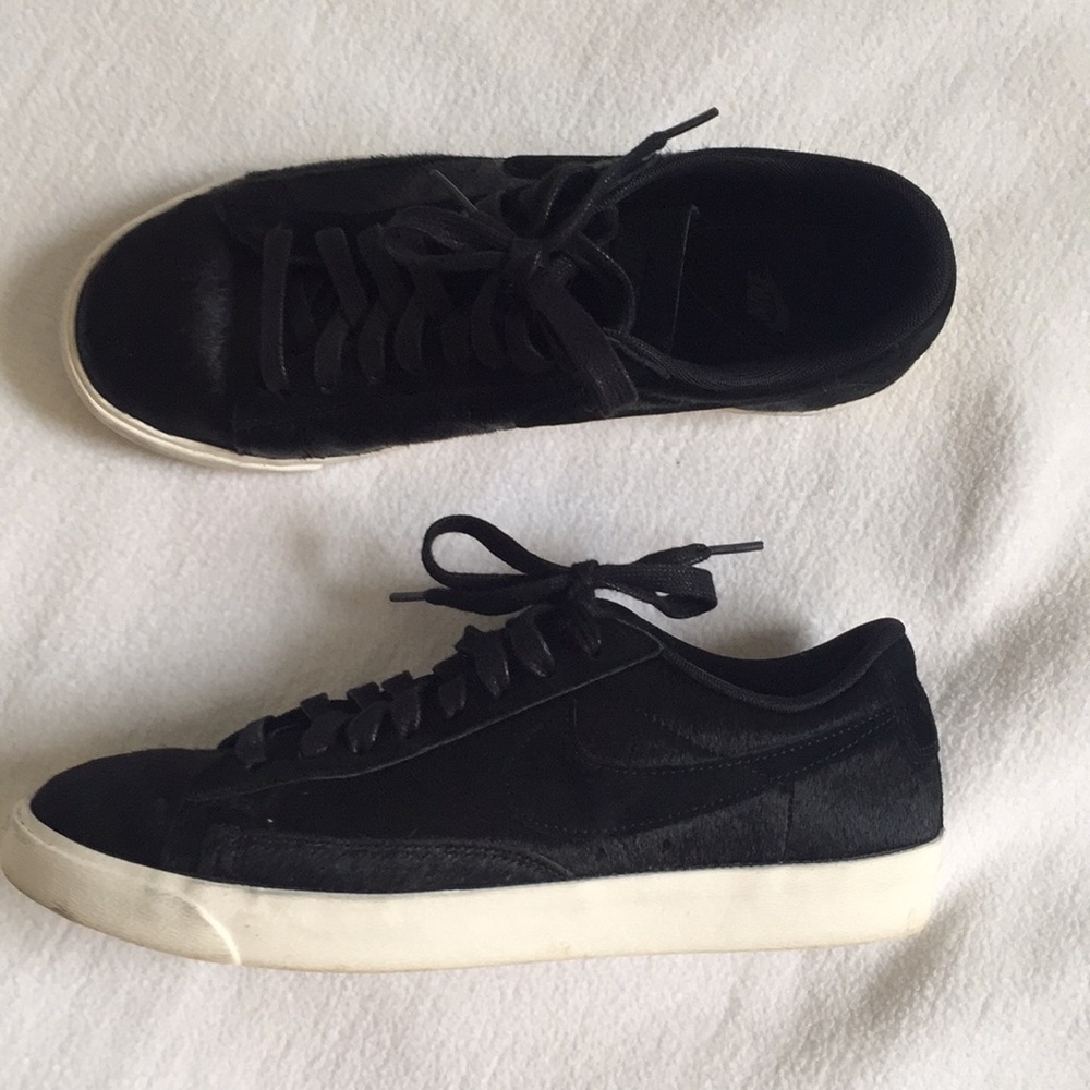 Nike Blazer Low LX Women’s Sneaker size 8.5